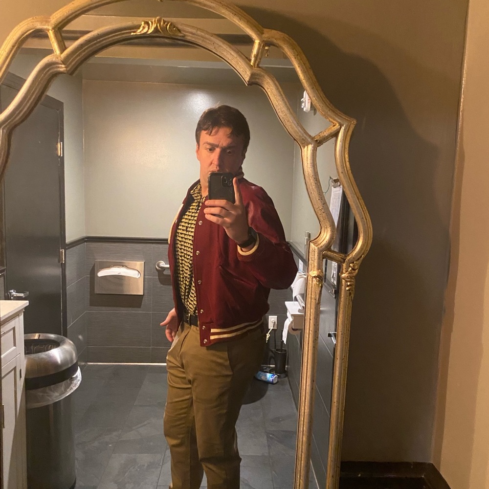 Meet your Posher, Miles